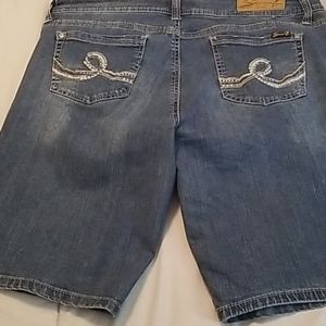 Denim size 16 Bermuda style